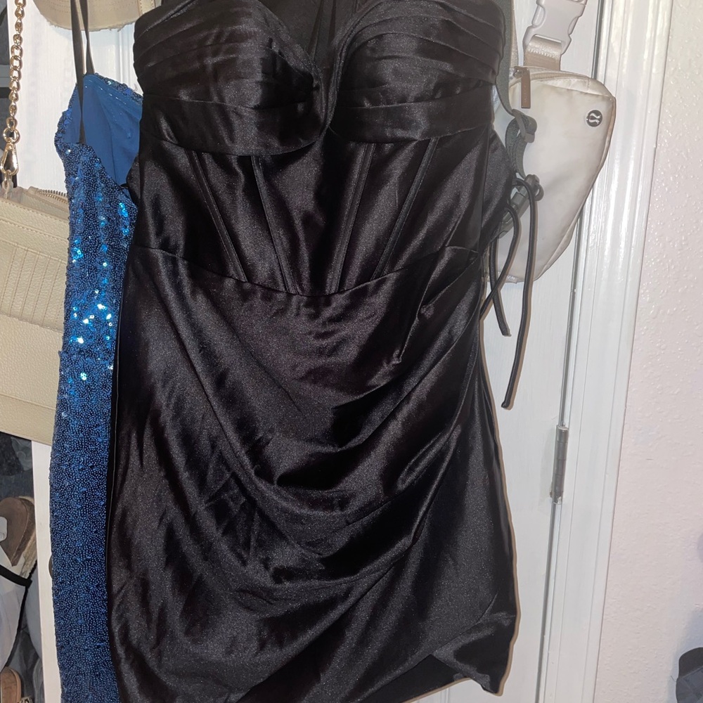 Elegant Black Strapless Dress
